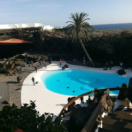 Casa Jameos 2 Bedroom & Air-conditioning Apartment *